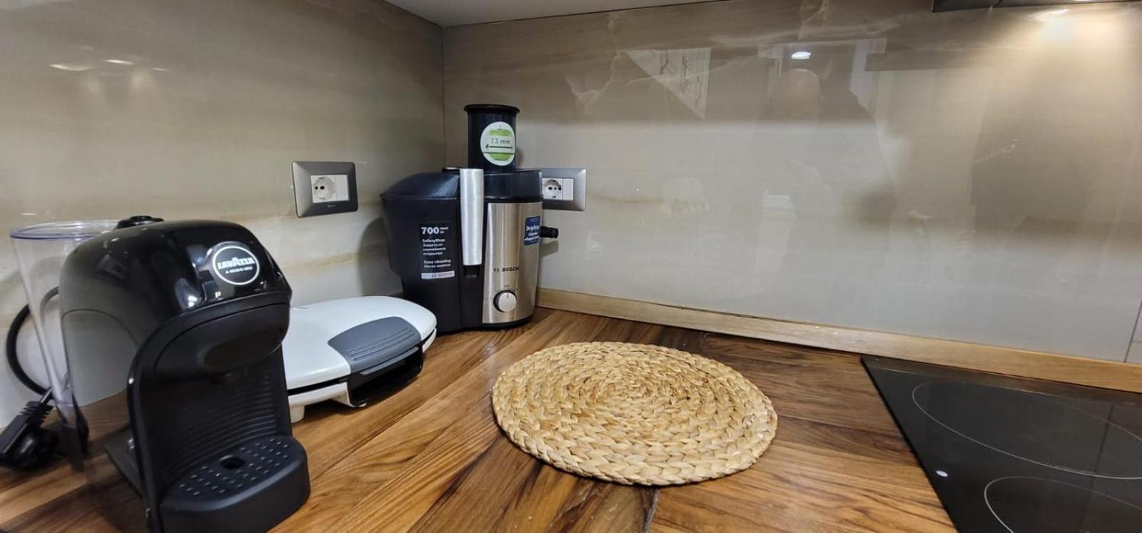 New Bazar Luxury Apartment Tirana Bagian luar foto